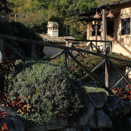 Casa de Férias Il Borgo Delle Stelle Colle del Marchese